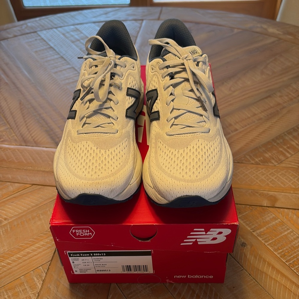 New Balance Fresh Foam X 880V13 Men's size 8